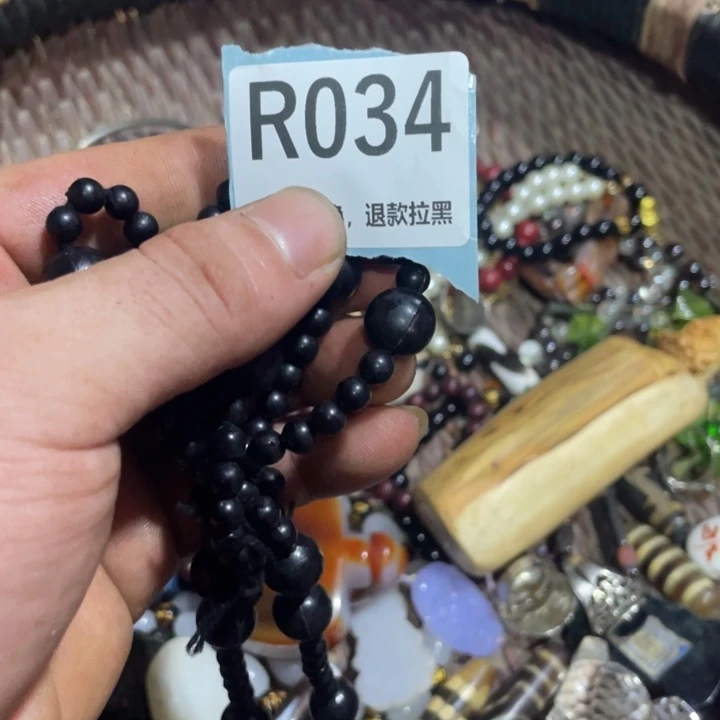 筱***奕瓷片热卖认为热卖热卖