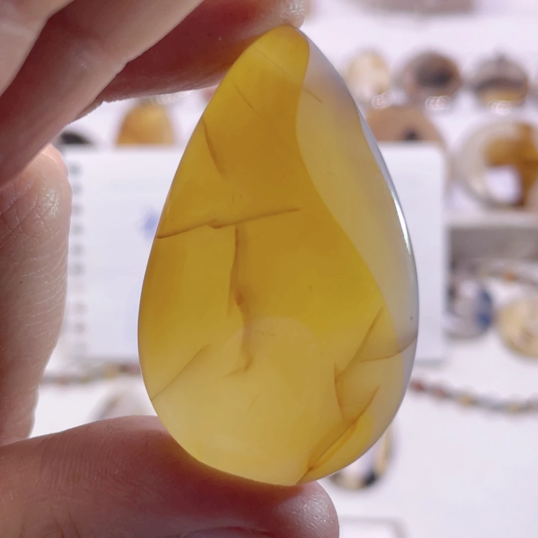 玛瑙/玉髓未镶嵌珠宝奇石