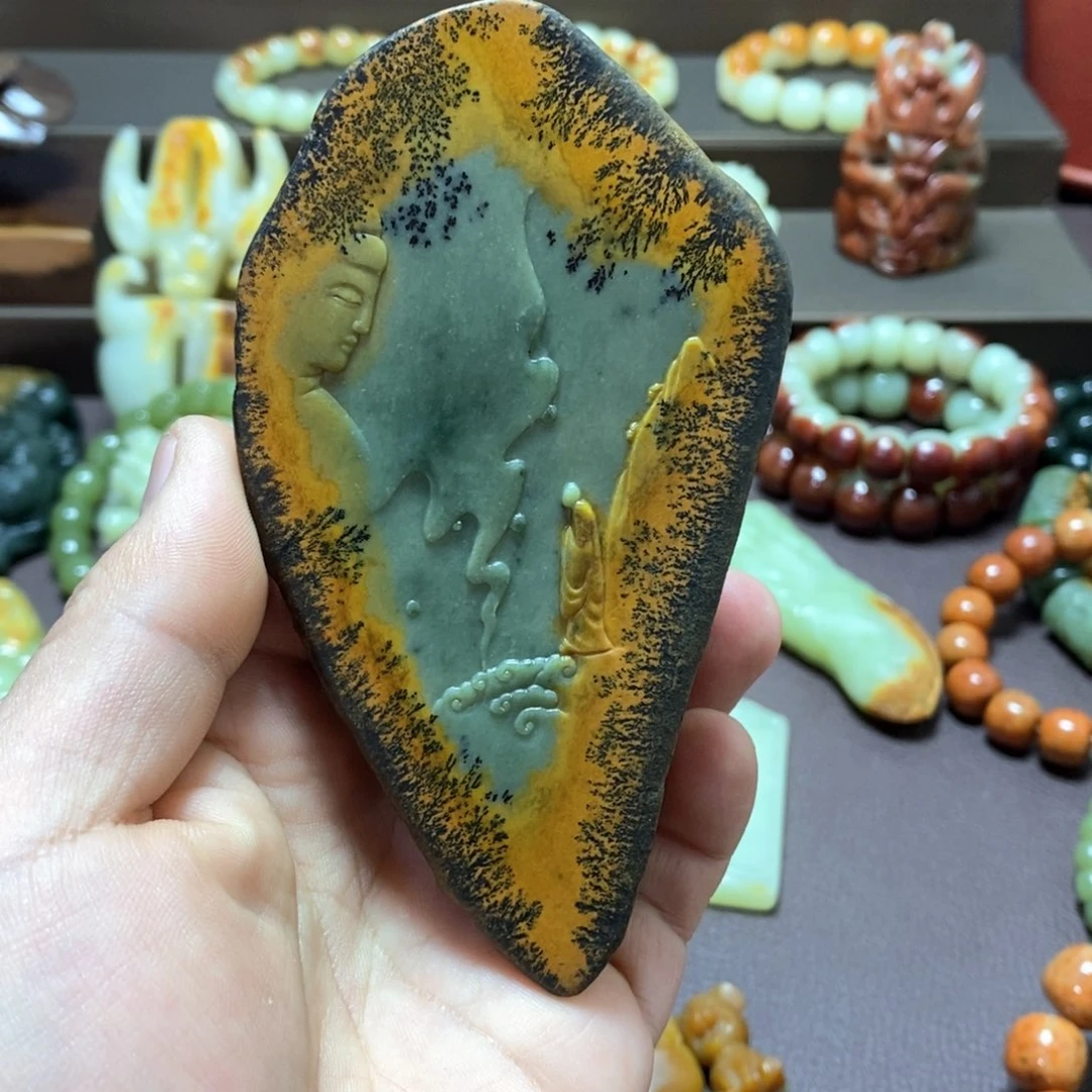 岫岩河磨玉（透闪石质玉）一心向佛，小摆件未镶嵌