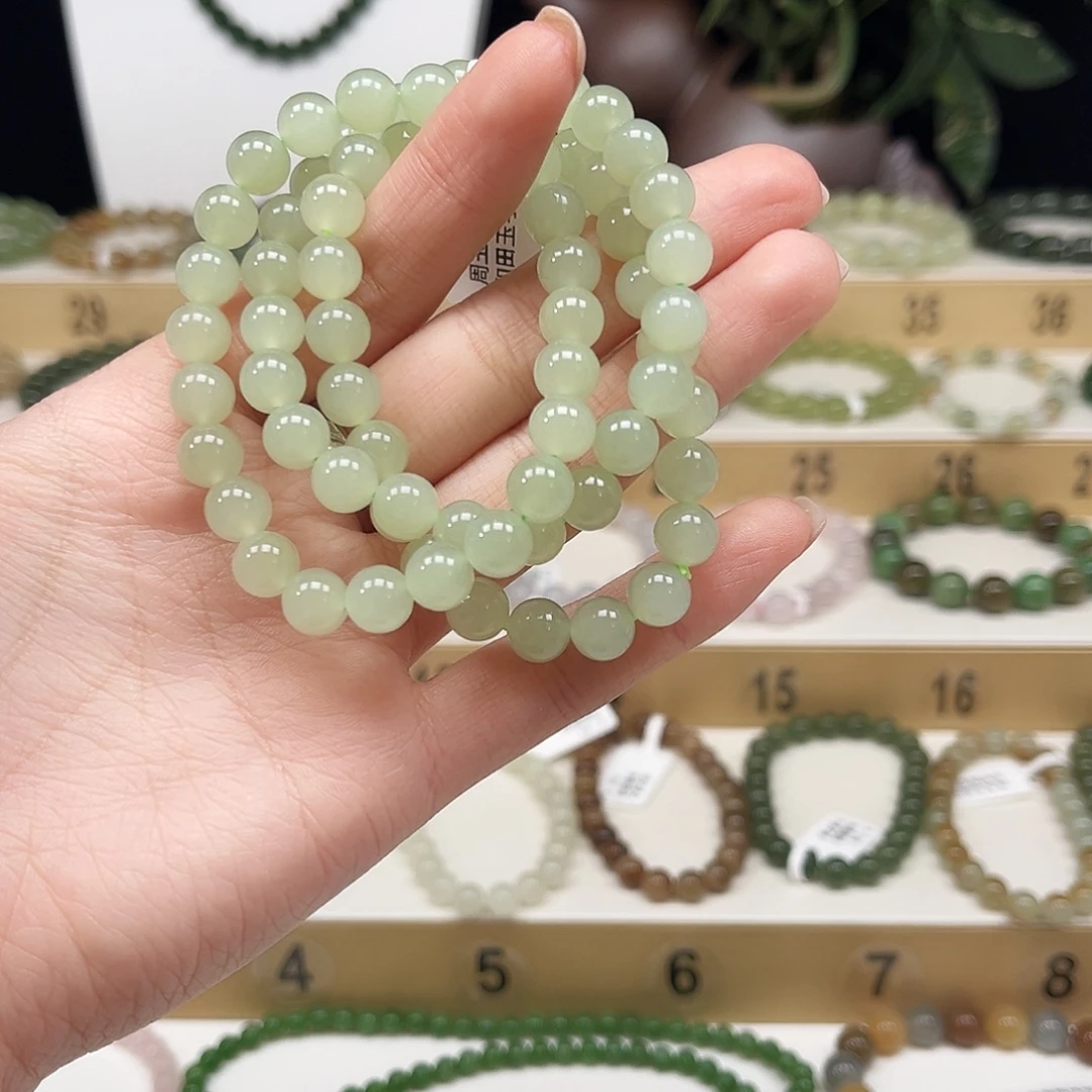 太****和田玉未镶嵌手链