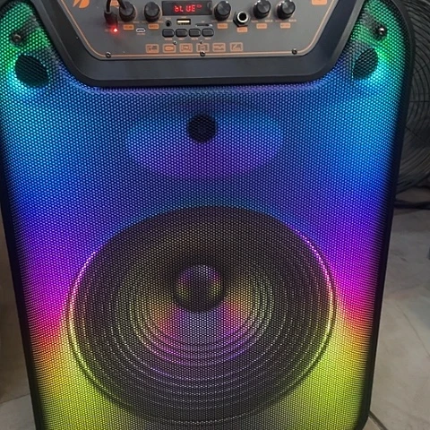 阿***飞未拆封15寸拉杆箱，不包邮，电池话筒不售后