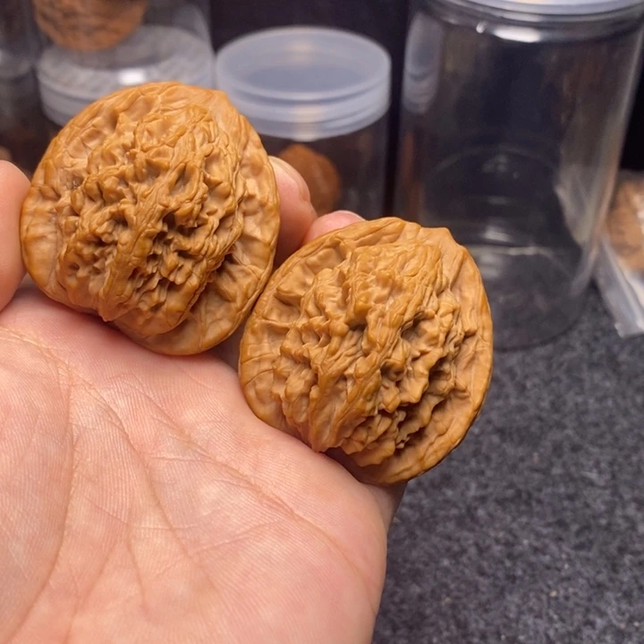 文玩核桃吊坠46全品麦穗虎头