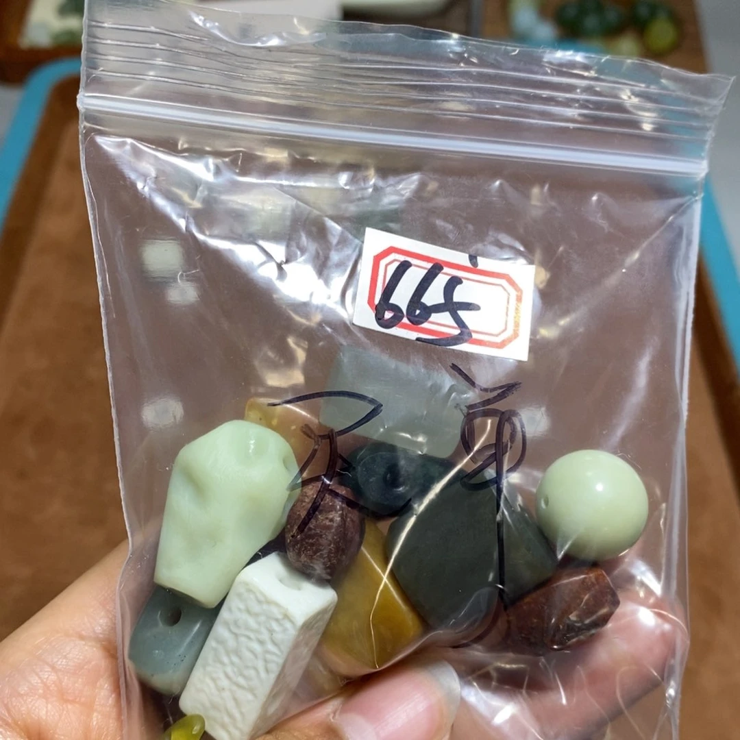 蛇纹石玉颈饰未镶嵌准***单