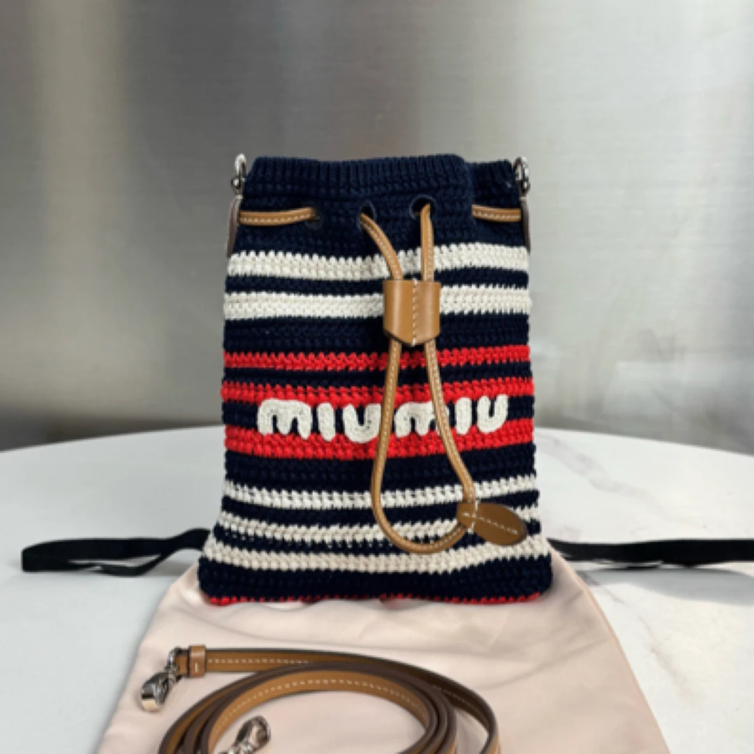 95新 MIU MIU/缪缪 抽绳开合钩织物迷你单肩包126419