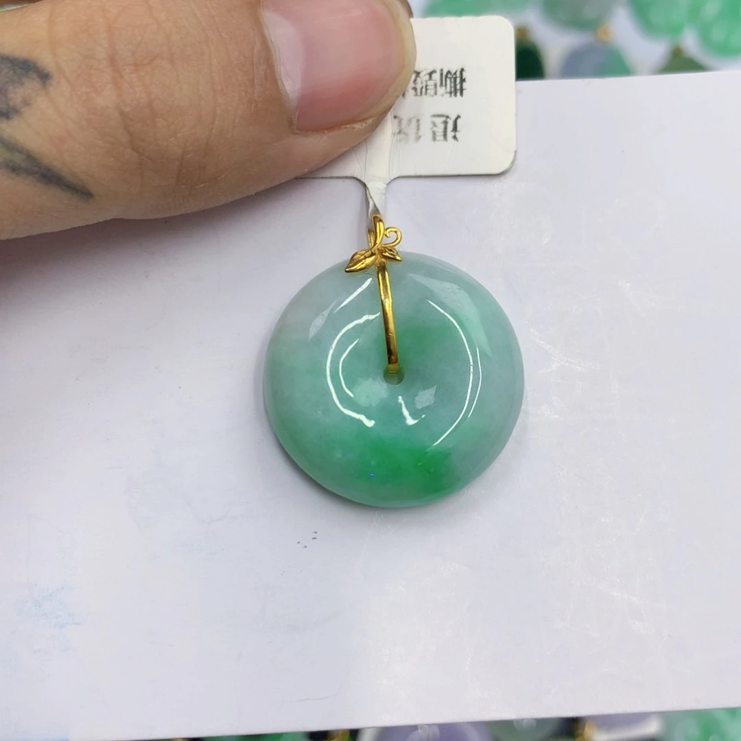 颈饰18K金镶嵌翡翠翡翠