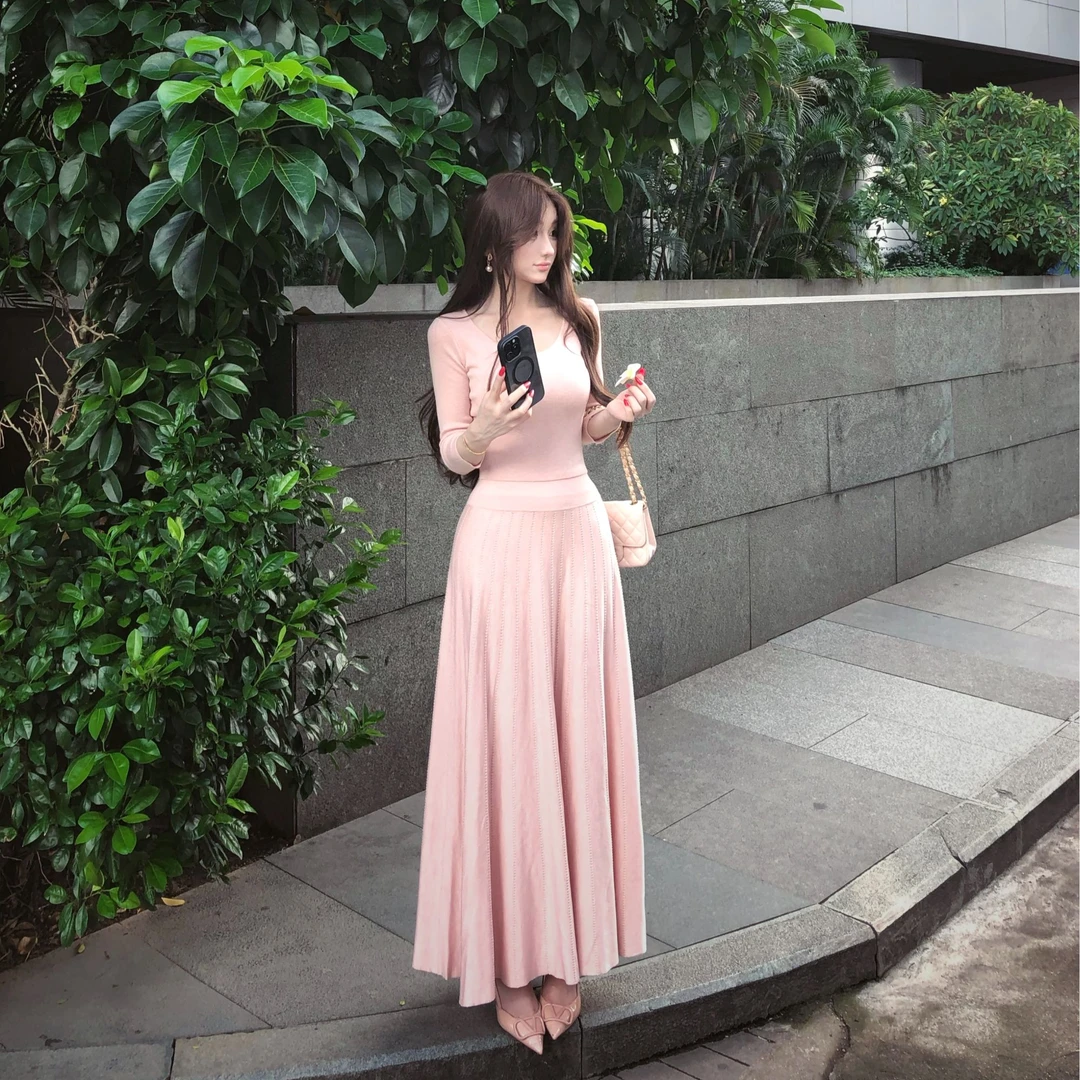 WW定制「淡人美学」显瘦气质法式小众温柔轻奢网红设计上衣半裙套装