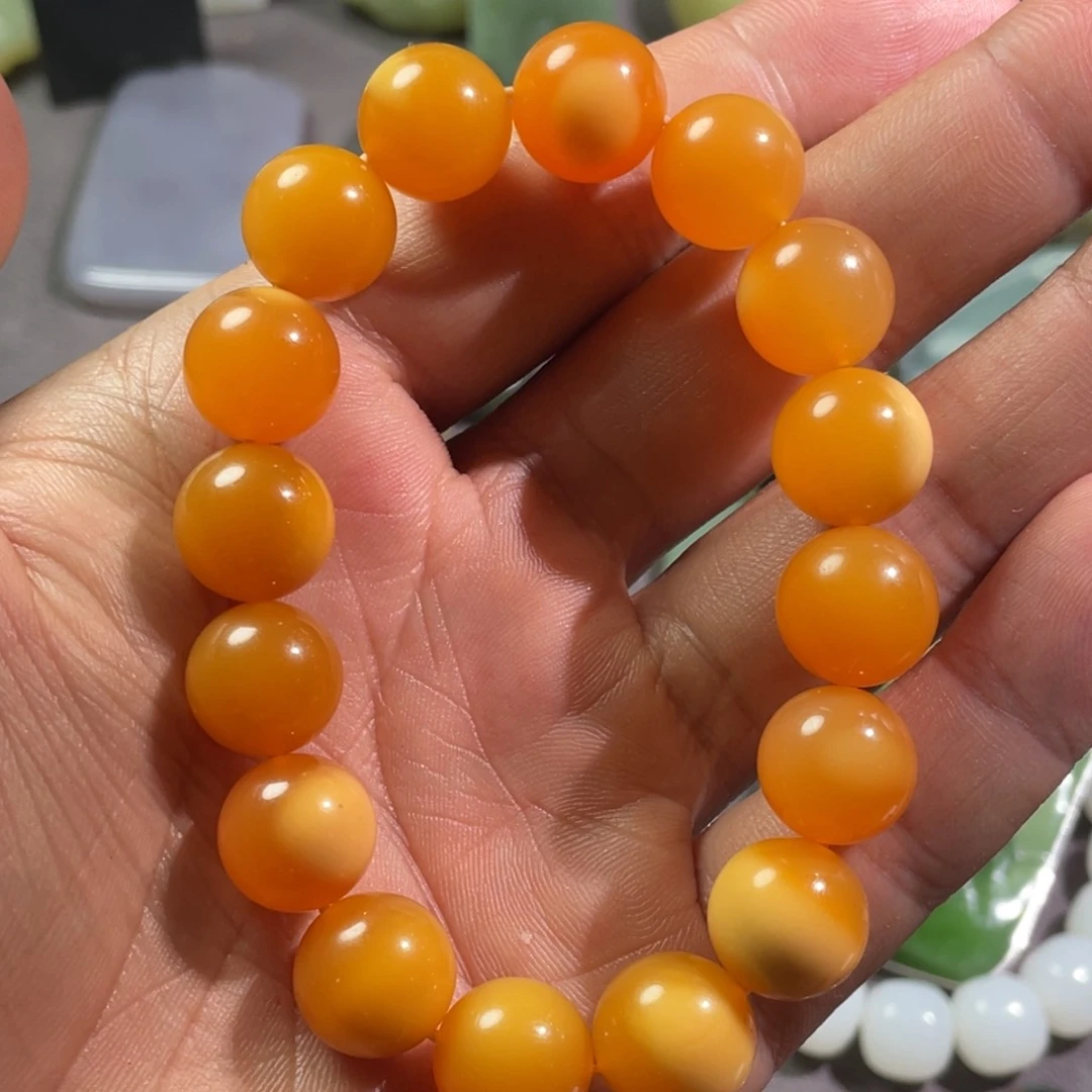 颈饰未镶嵌石英质玉（缅黄）五**肉