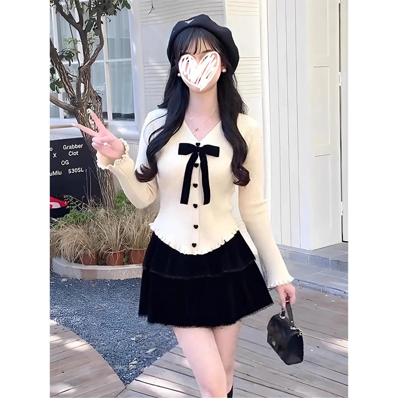 固质法式洋气蝴蝶结v领红色针织衫内搭女装胖mm早秋修身打底上衣