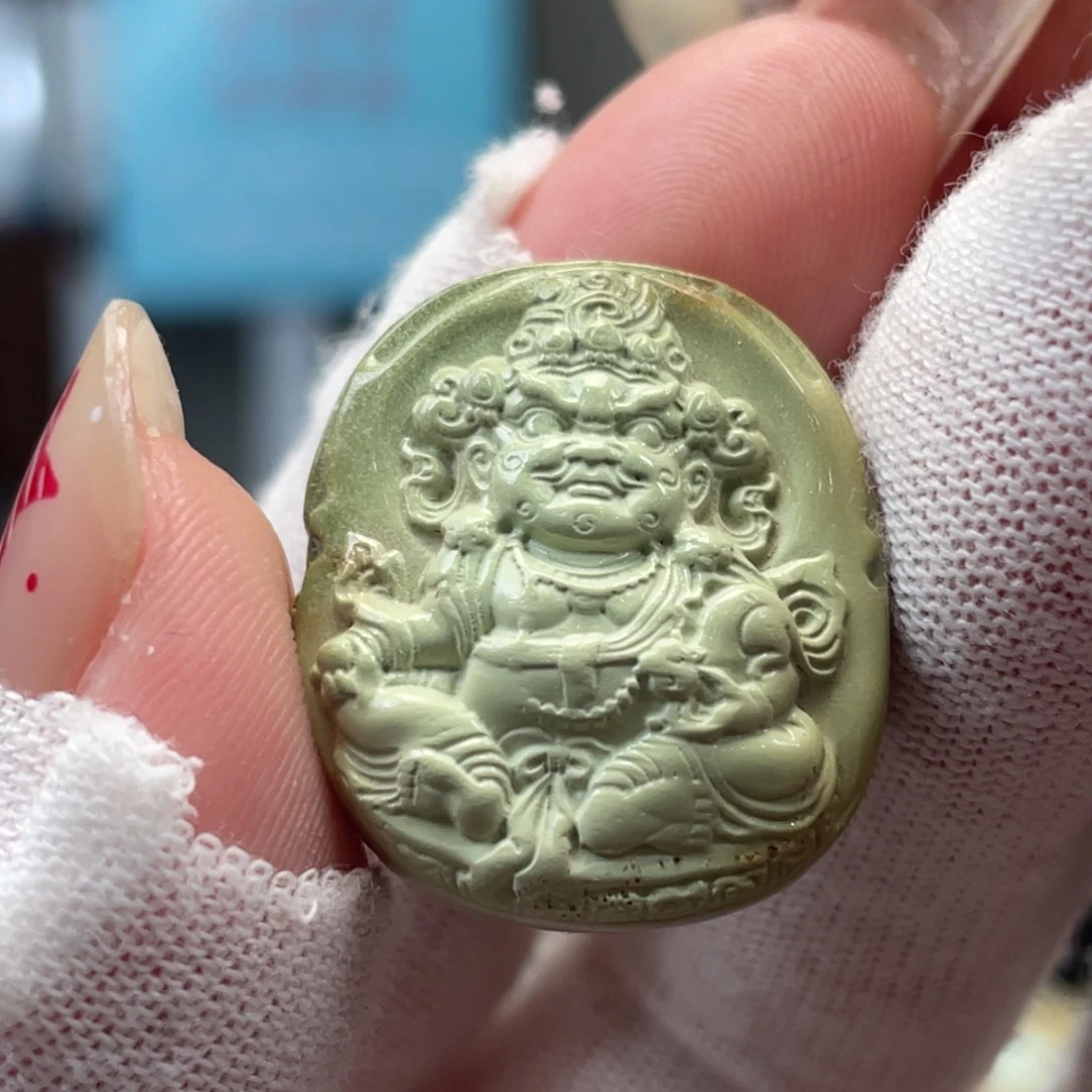 绿松石未镶嵌挂件