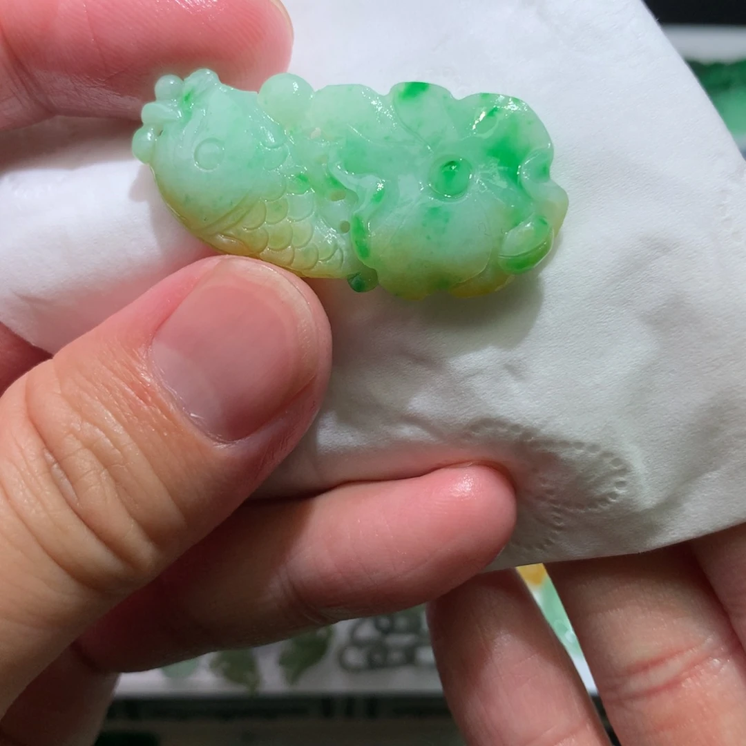 未镶嵌定制翡翠吊坠