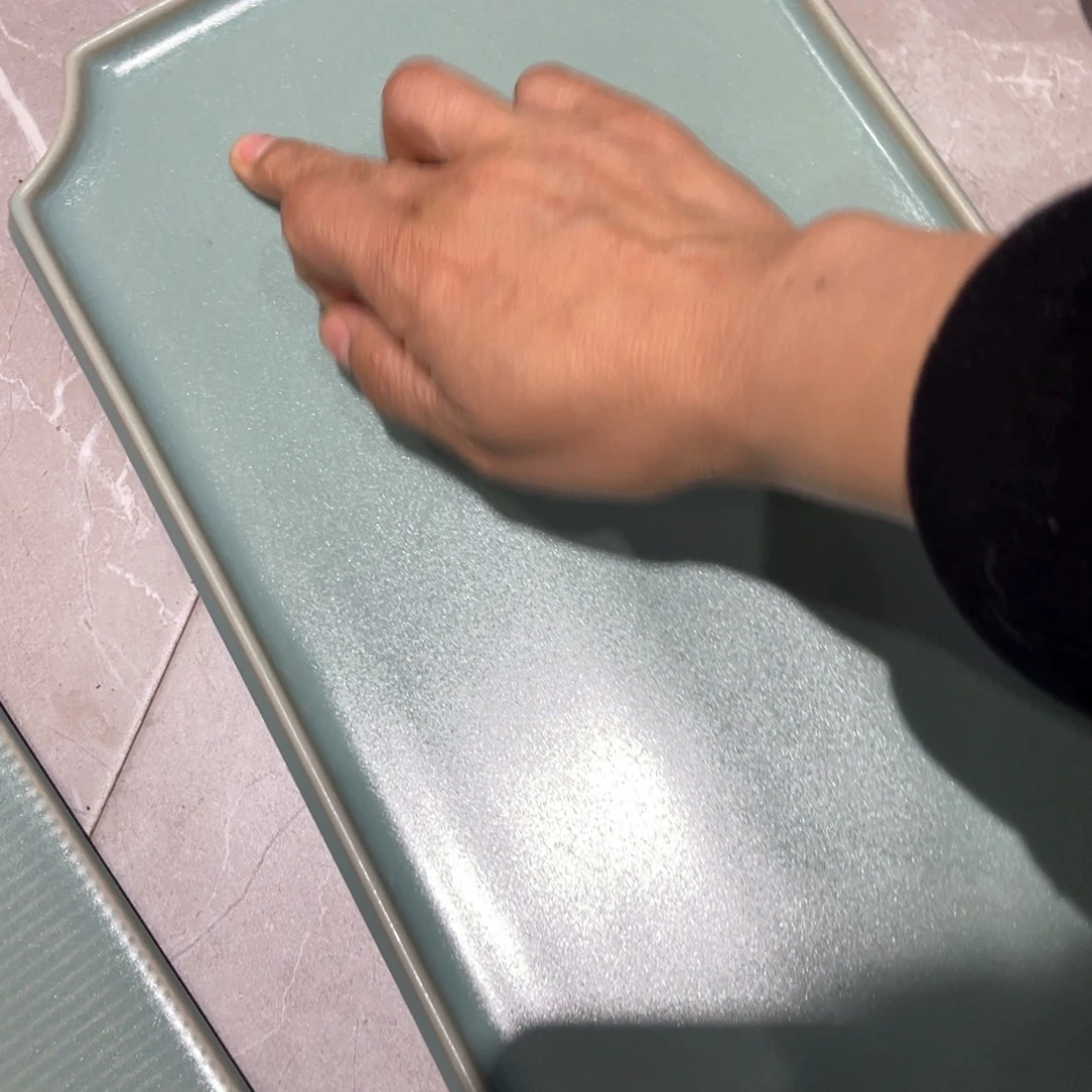 艾***了陶杯子仿古的风格也有着一丝