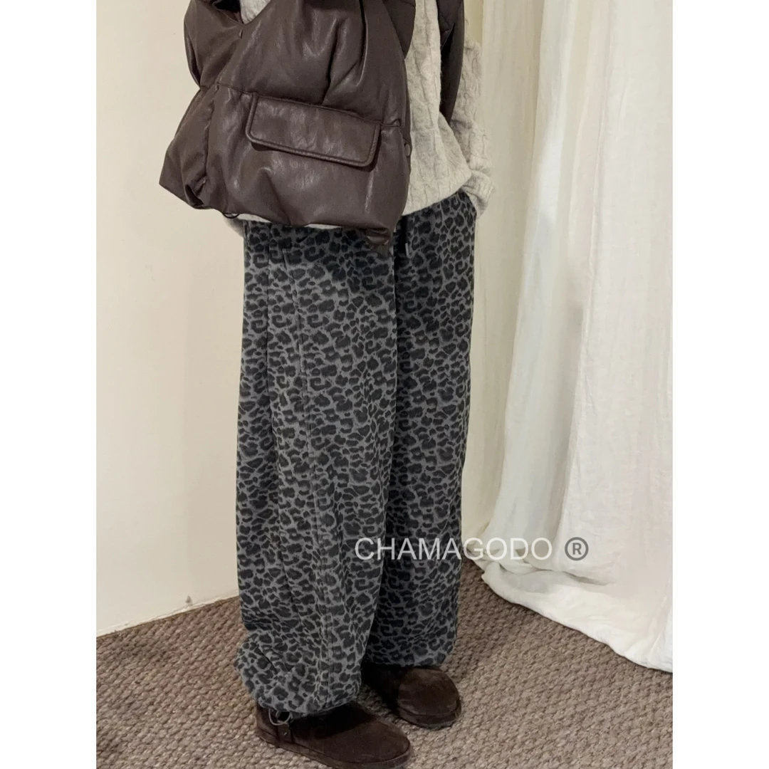 CHA MA GO DO11269秋冬松弛感豹纹加绒底边抽绳卫裤