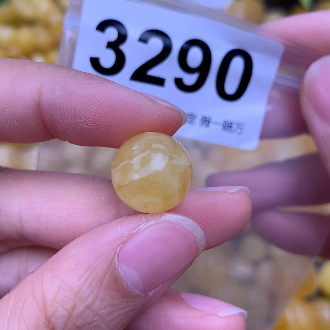 未镶嵌琥珀珠宝奇石14.7