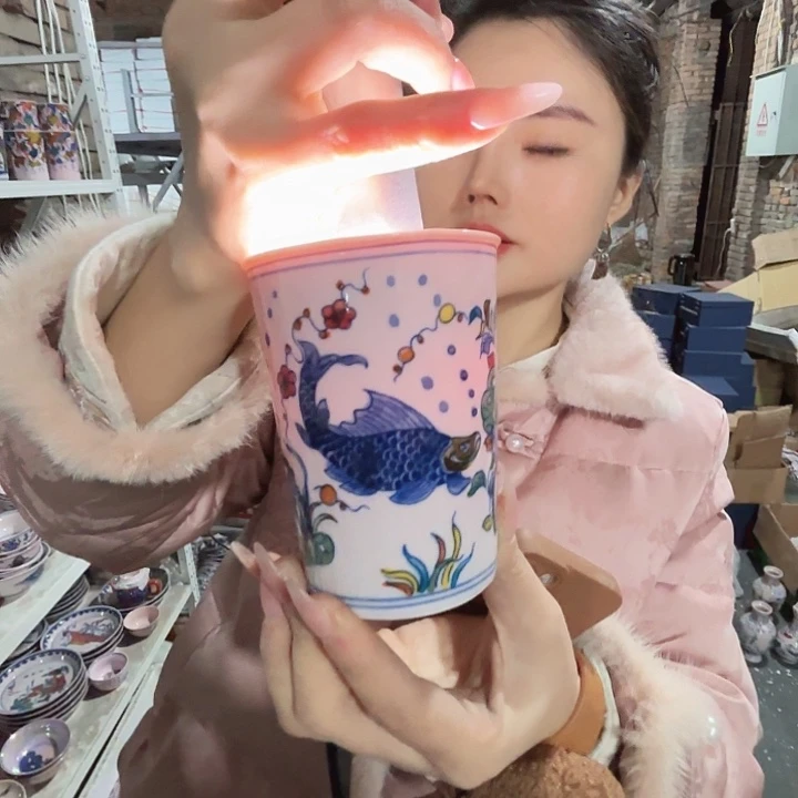 陶摆件景德镇高温红希希可乐杯