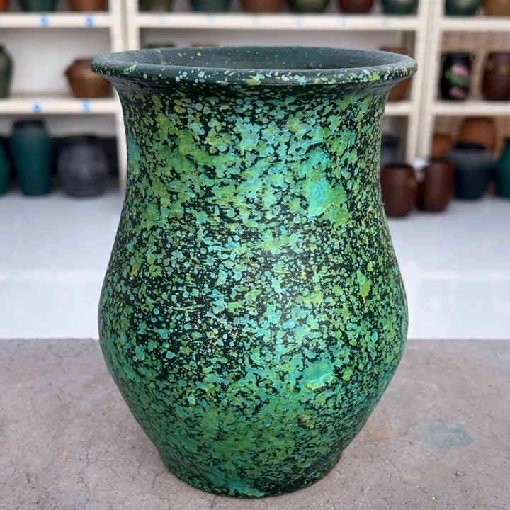 9.9-1微瑕土陶大白豆绿