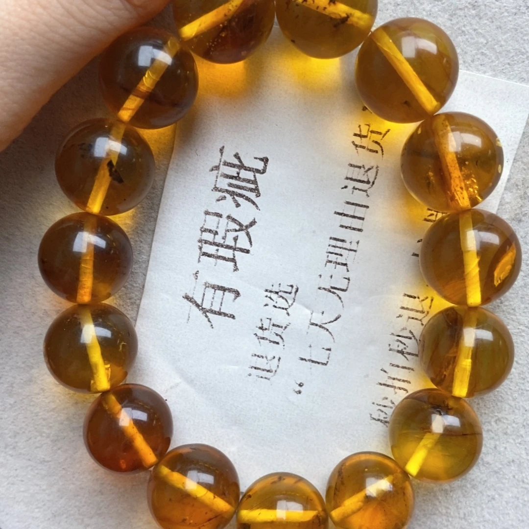 蜜蜡未镶嵌珠宝奇石