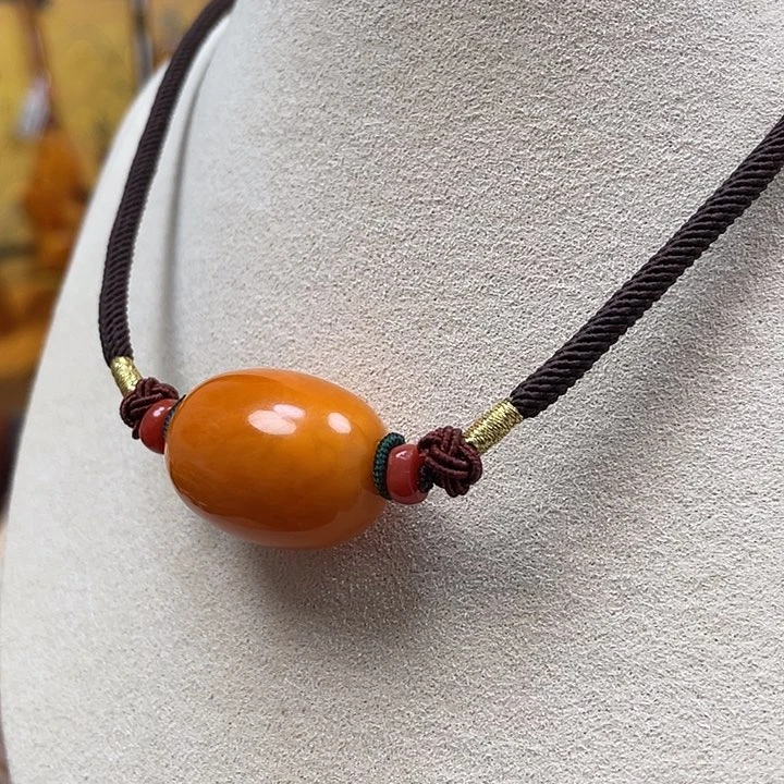 琥珀珠宝奇石未镶嵌18*25