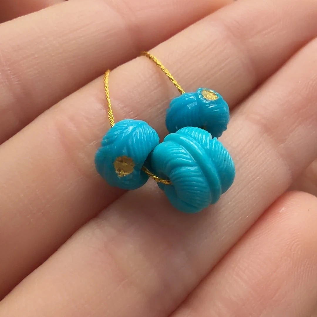 绿松石未镶嵌颈饰