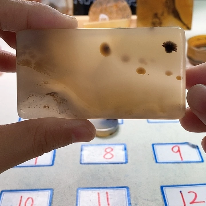 玛瑙/玉髓未镶嵌珠宝半成品