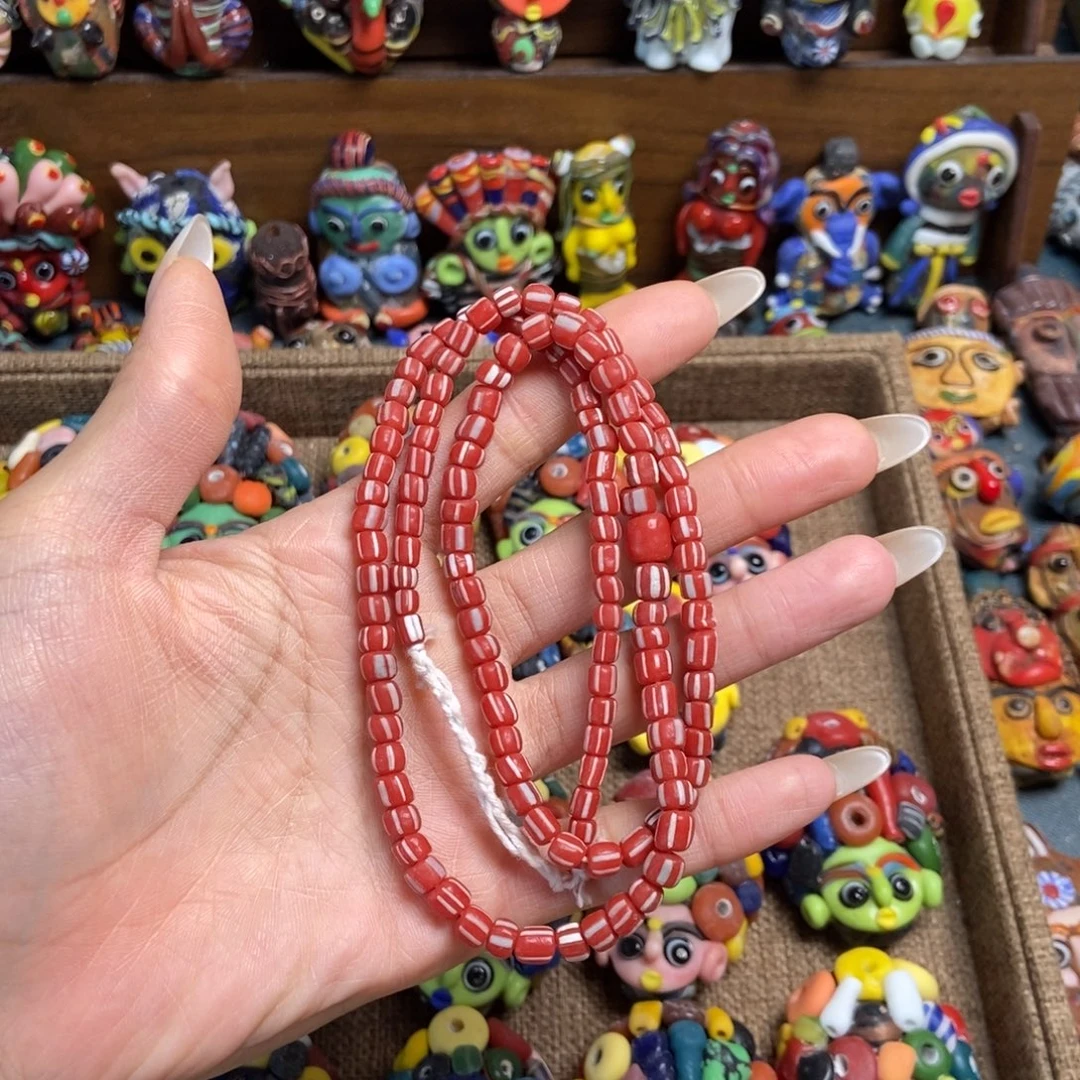 颈饰玻璃楼兰米珠