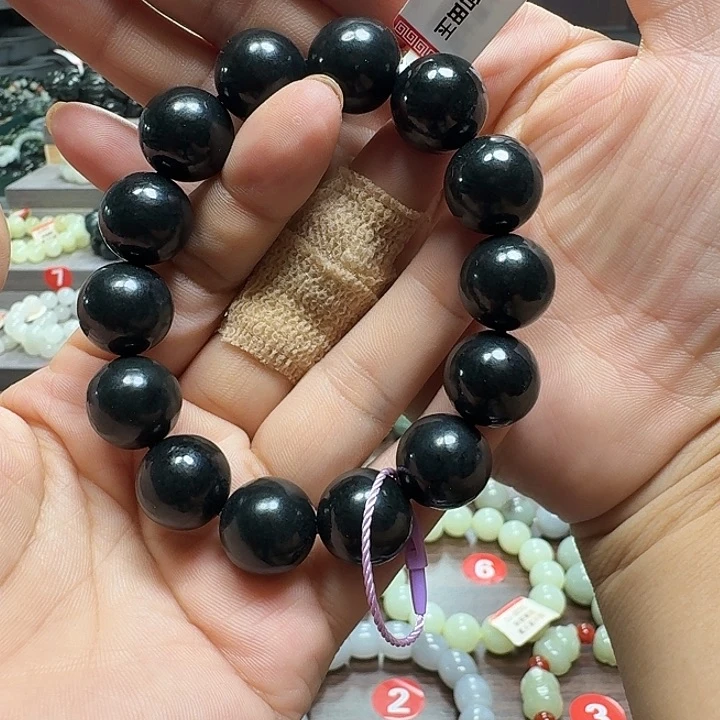 未镶嵌手链和田玉新疆黑青一细卡16