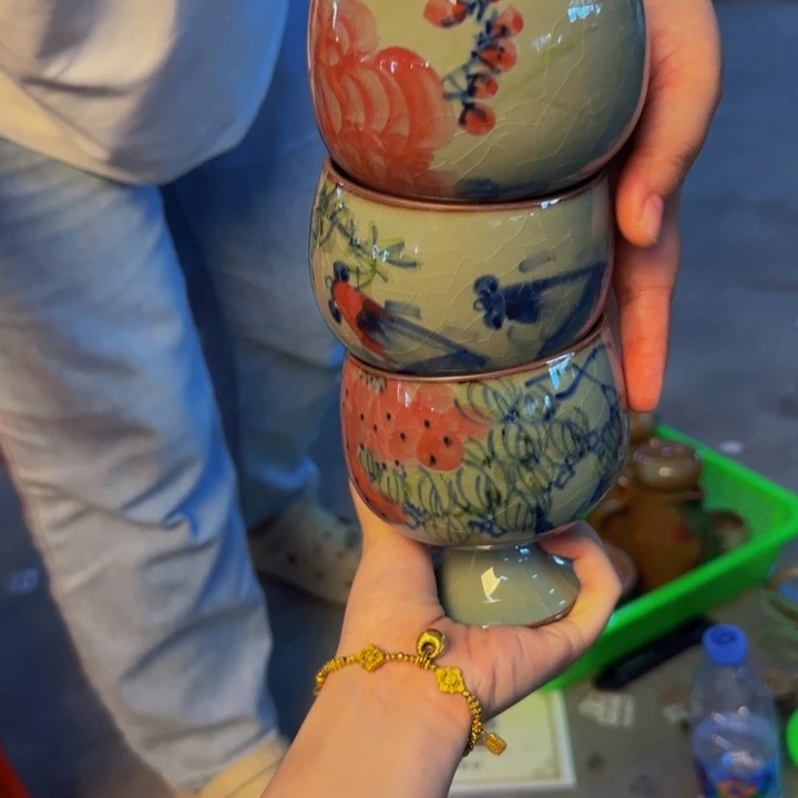 瓷片梅**志手工手绘陶瓷细微不一样