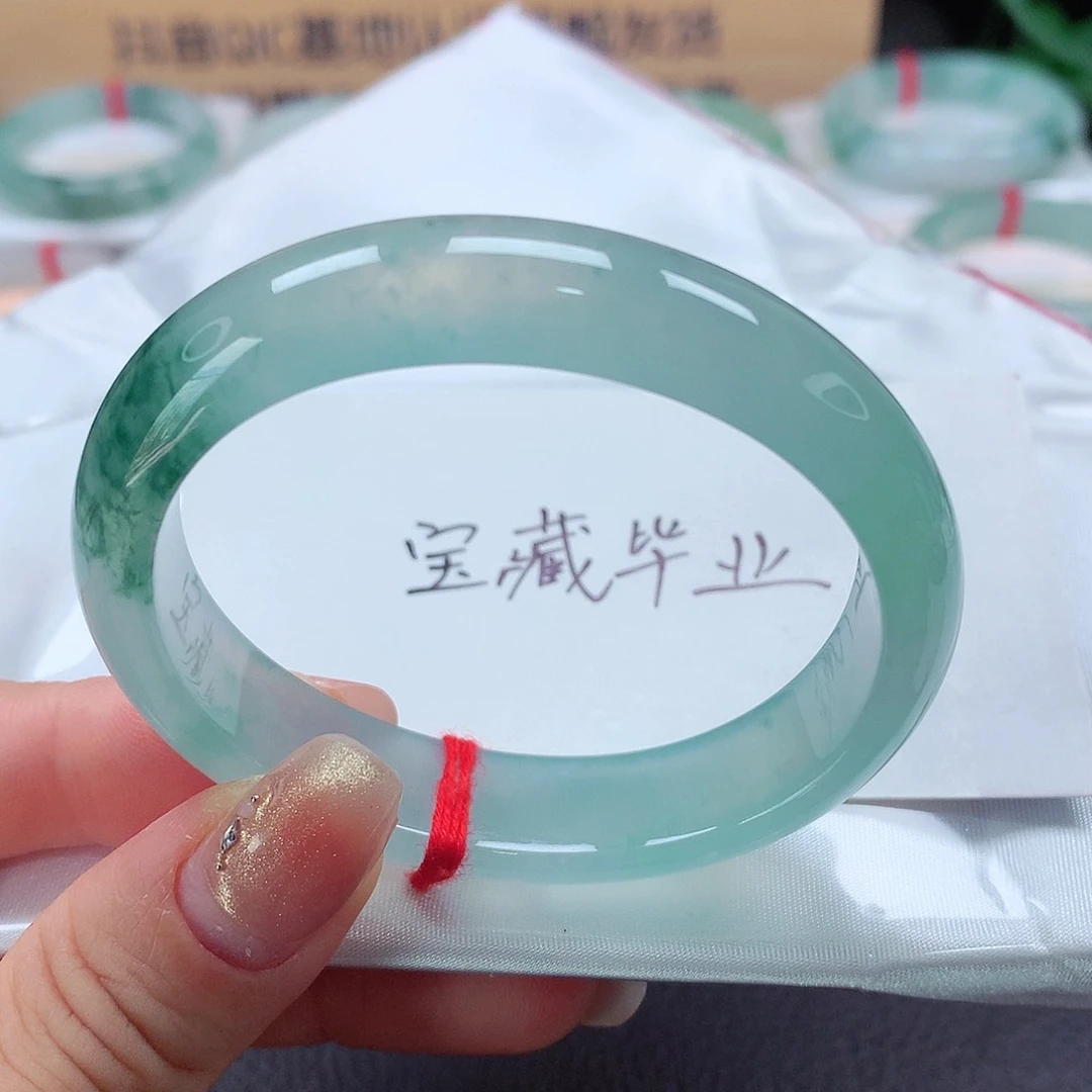 未镶嵌手镯（贵妃镯）翡翠冰蓝钢，钢性十足，6位数品质，88号