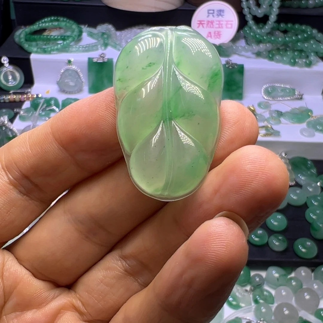 非***生石英岩玉非洲翠未镶嵌