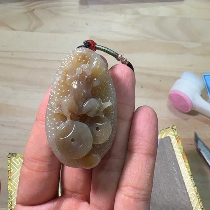 和田玉（糖玉）未镶嵌挂件