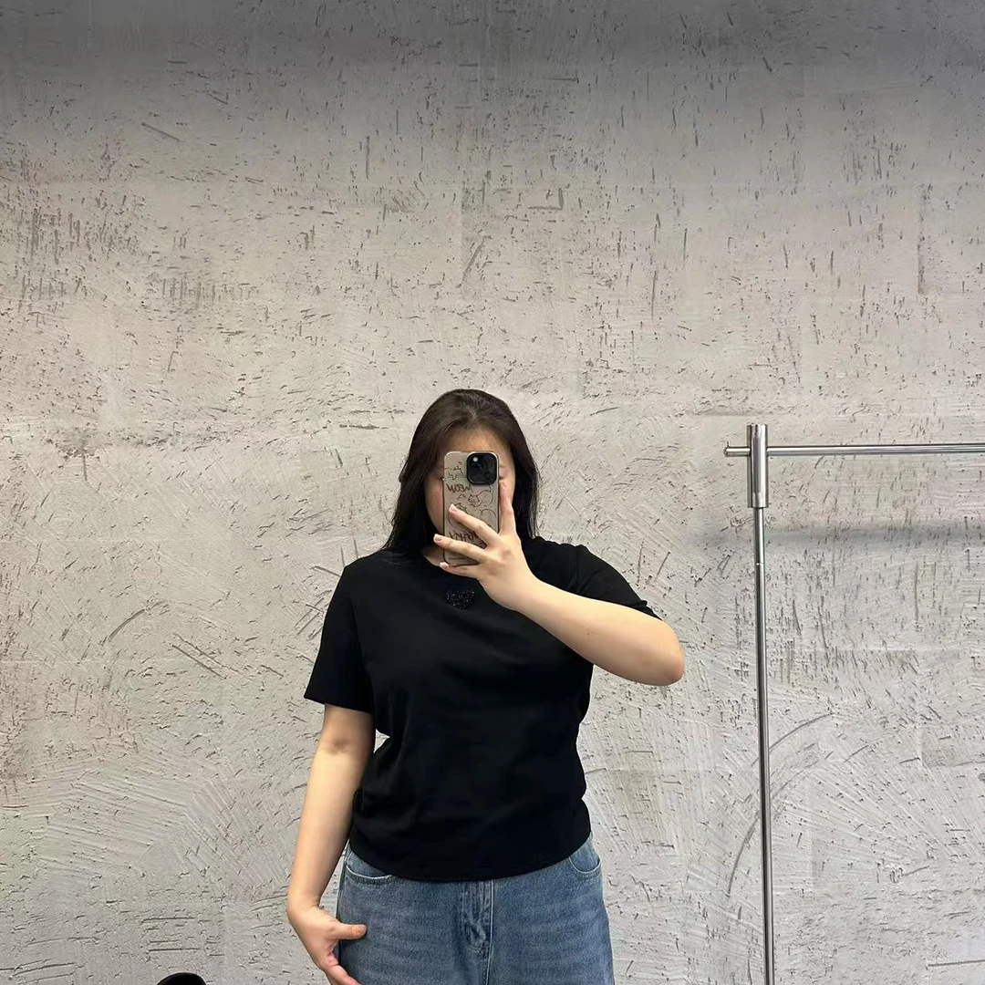 《小韩韩推荐》大码女装T恤黑白两色三角显瘦简约时尚