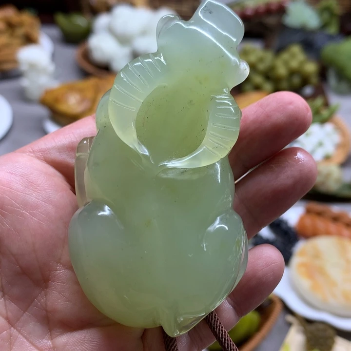 未镶嵌蛇纹石玉摆件