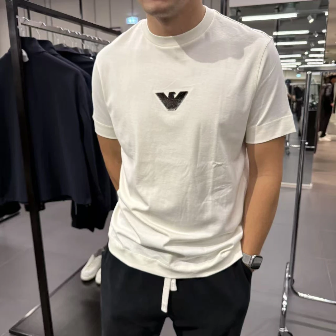 未使用 GIORGIO ARMANI/阿玛尼 阿玛尼EA系列经典丝绒刺绣米色T恤
