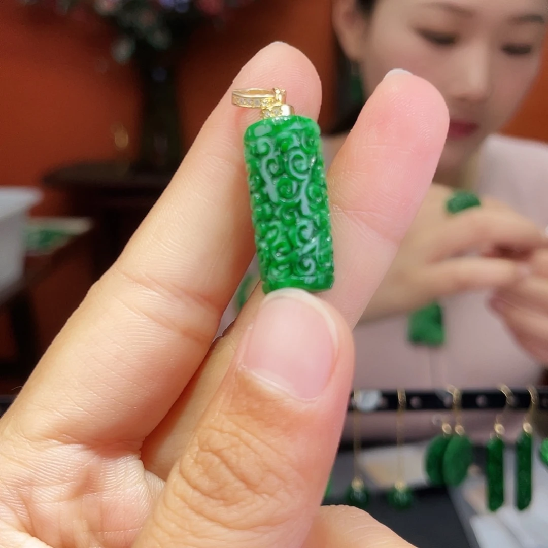 翡翠未镶嵌耳饰饰品