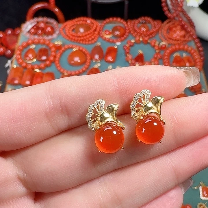 南红玛瑙银S925镶嵌耳饰冰红