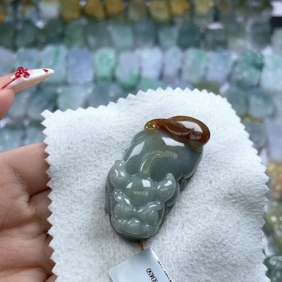 颈饰未镶嵌翡翠貔貅55