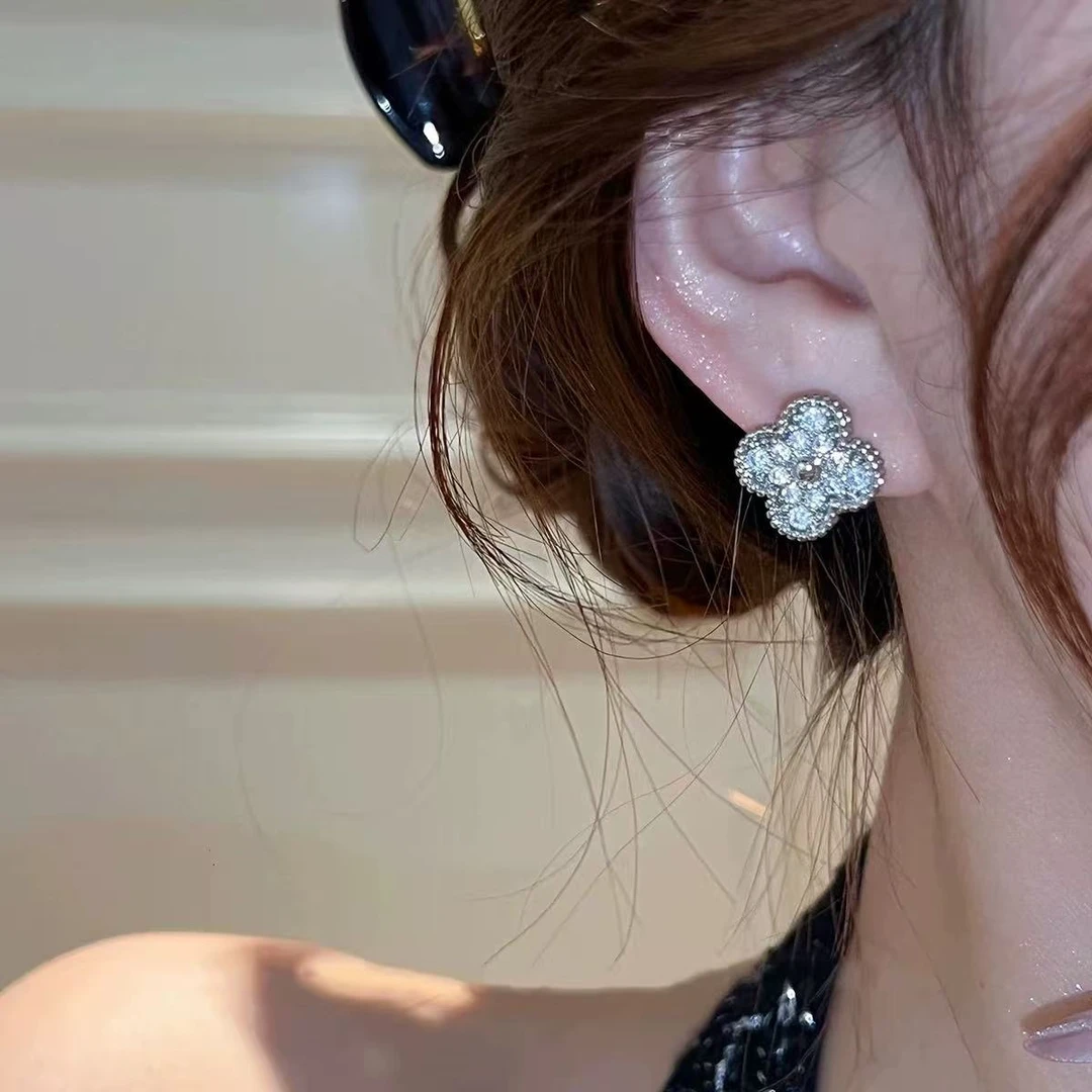 铜合金耳饰 四叶草镶钻耳钉女小众高级感轻奢气质耳饰2025新款
