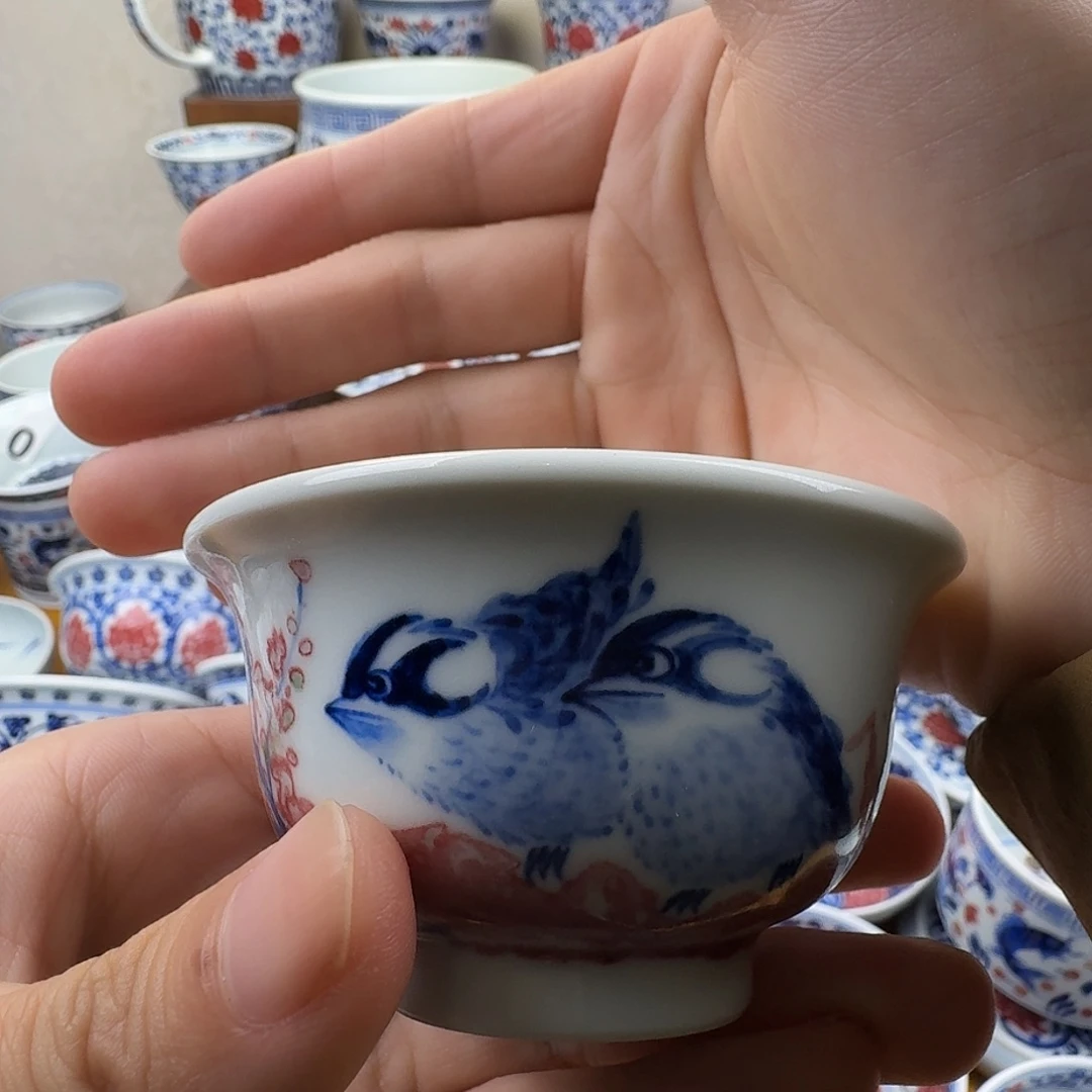 微瑕釉里红小压手杯