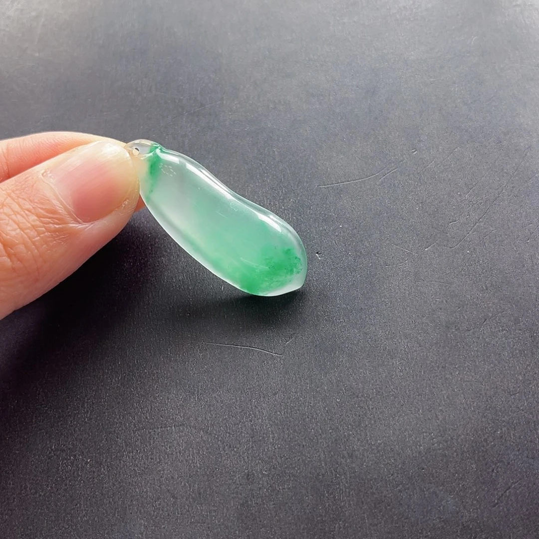 美***天石英质玉合金颈饰