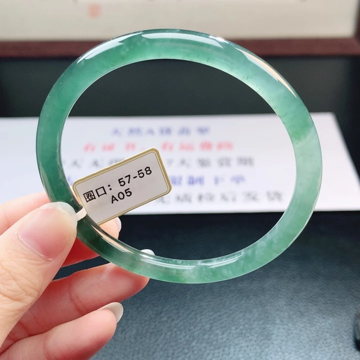 翡翠未镶嵌手镯翡翠手镯66