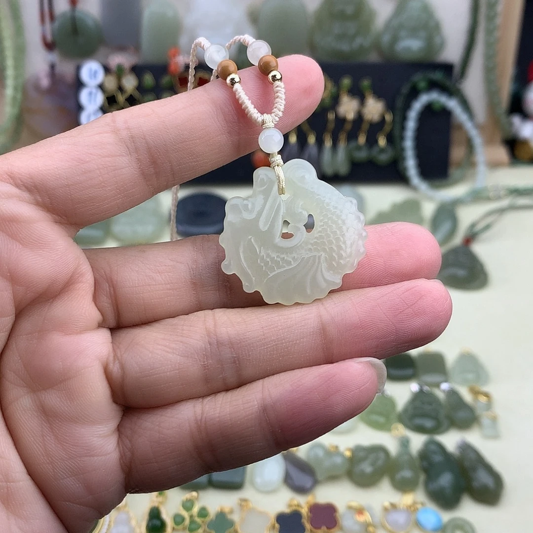 和田玉未镶嵌吊坠(不含链)