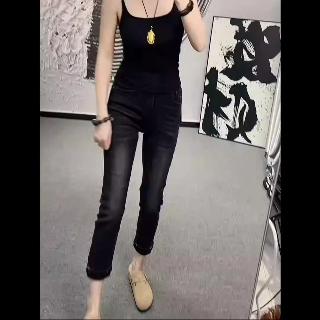 新款时尚百搭烟管裤子2025秋季大码女装高腰显瘦窄版九分牛仔裤女