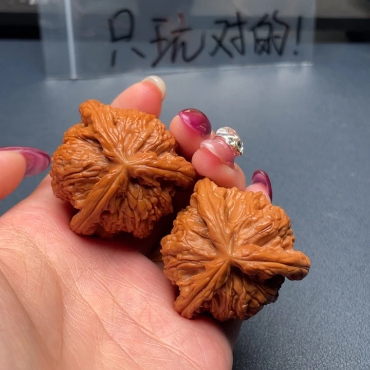 抽***子吊坠文玩核桃白狮子