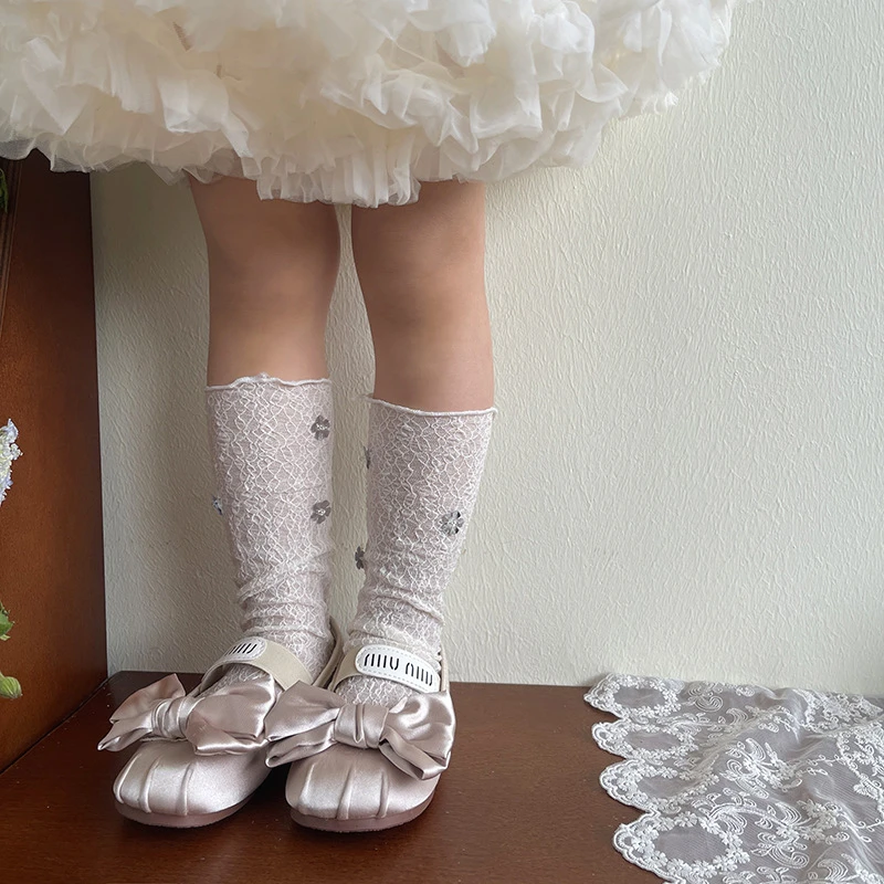 春夏新品韩国泡泡蕾丝银色花朵女儿童宝宝学生木耳边短袜