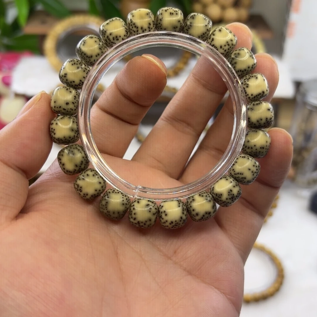 星月菩提手串海南原生态侧留白