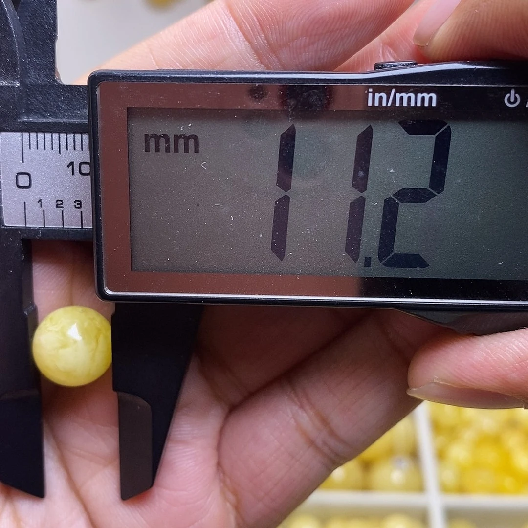 裸石琥珀未镶嵌蜜蜡圆珠