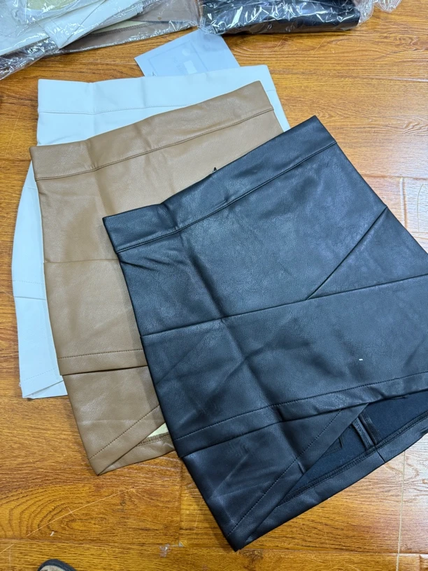 2633重工高腰显瘦小皮裙