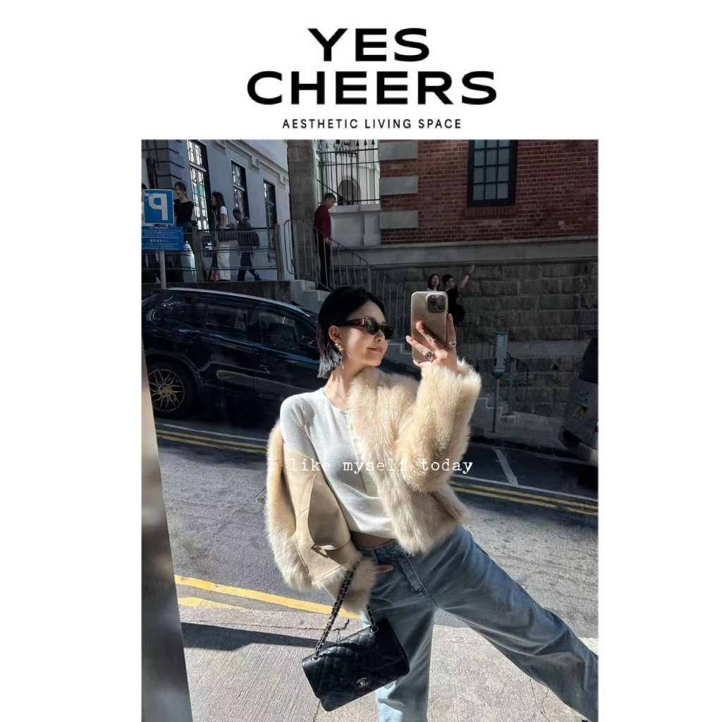 悦是YESCHEERS【栗子小姐】无领直毛托卡 py31