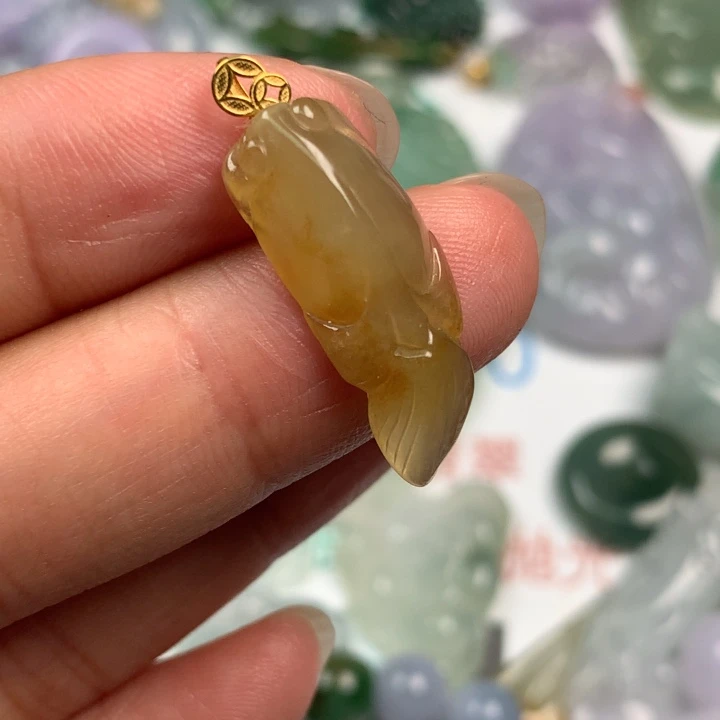 翡翠未镶嵌颈饰翡翠