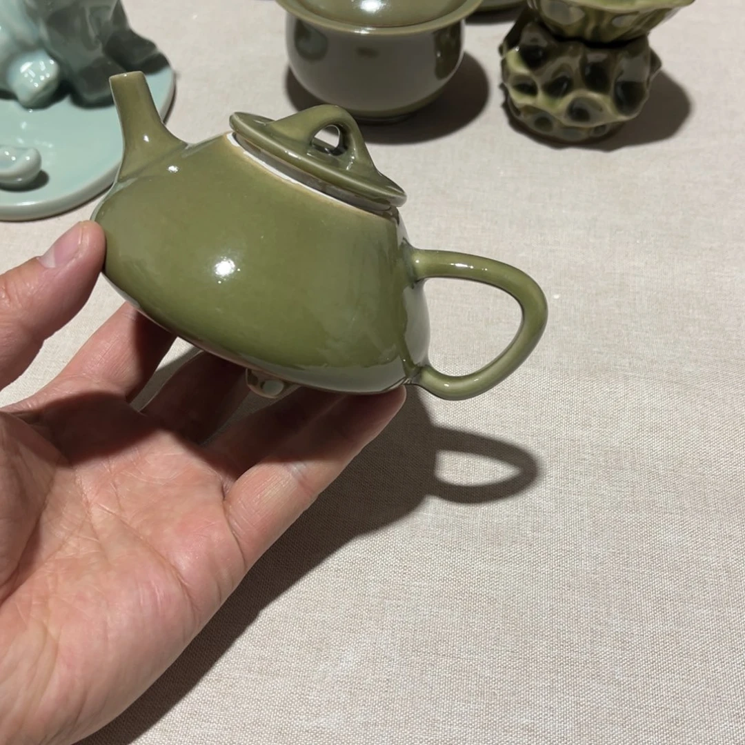 【闪购商品】子冶石瓢壶