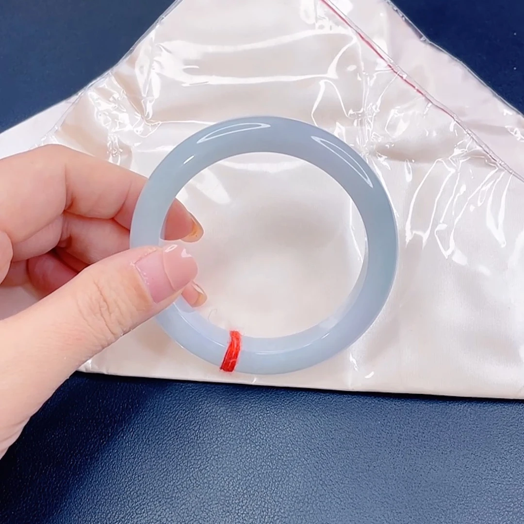 翡翠未镶嵌手镯晴蓝手镯